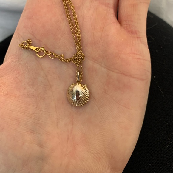 16’’ Seashell Necklace - 14K gold fill on sterling silver - Picture 5 of 6